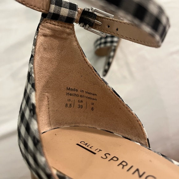 Gingham Print Heels - Picture 2 of 2